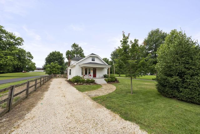 913 Groveport Road, Canal Winchester, OH 43110