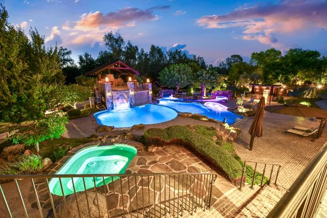 8611 Angeli Ln, Loomis, CA 95650