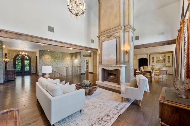 8611 Angeli Ln, Loomis, CA 95650