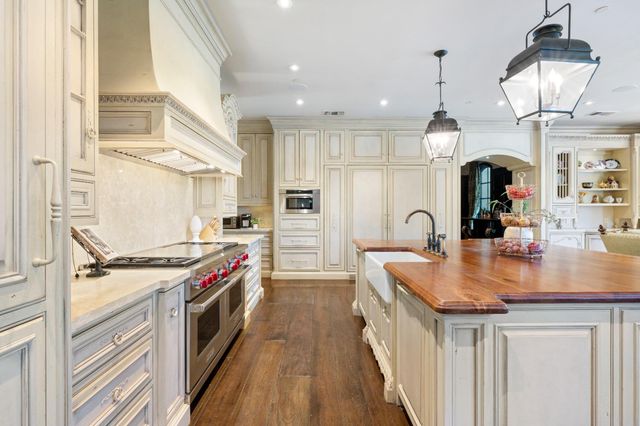 8611 Angeli Ln, Loomis, CA 95650