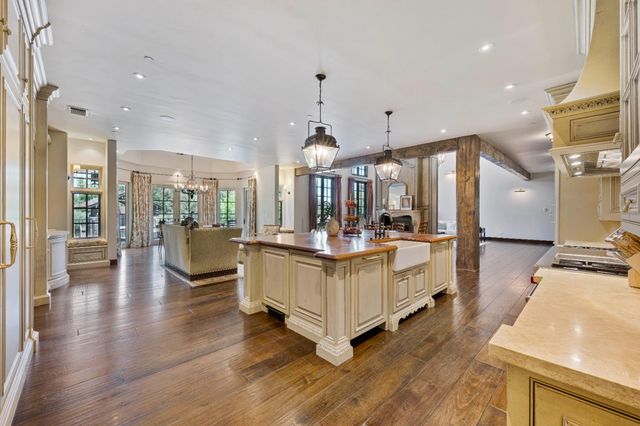 8611 Angeli Ln, Loomis, CA 95650