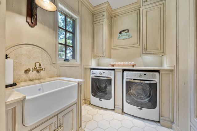 8611 Angeli Ln, Loomis, CA 95650