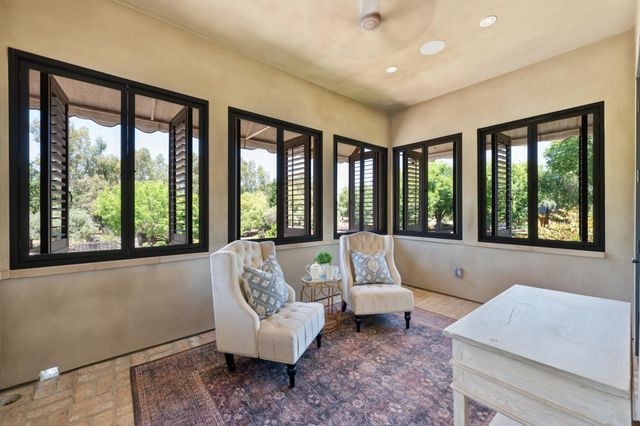 8611 Angeli Ln, Loomis, CA 95650