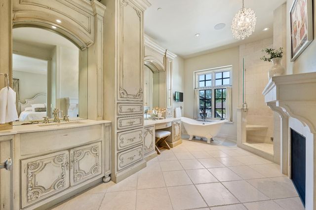 8611 Angeli Ln, Loomis, CA 95650