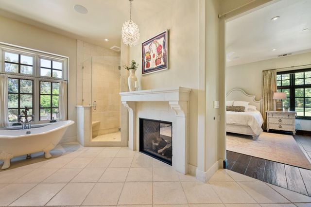 8611 Angeli Ln, Loomis, CA 95650