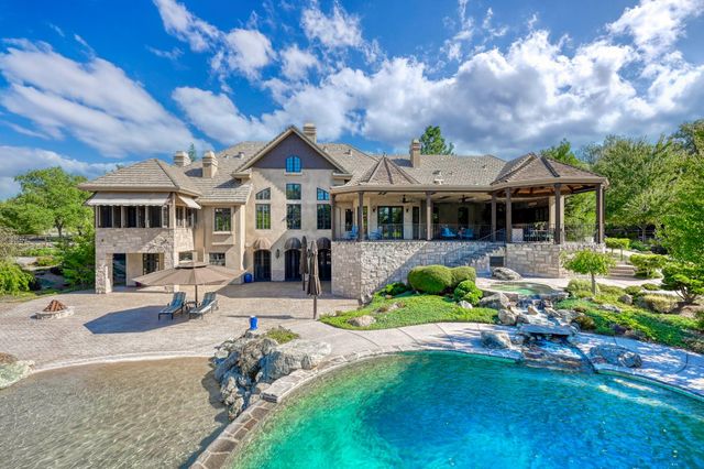 8611 Angeli Ln, Loomis, CA 95650