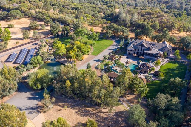 8611 Angeli Ln, Loomis, CA 95650