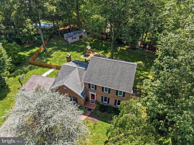 105 WOOD LOT LN, Lancaster, PA 17601