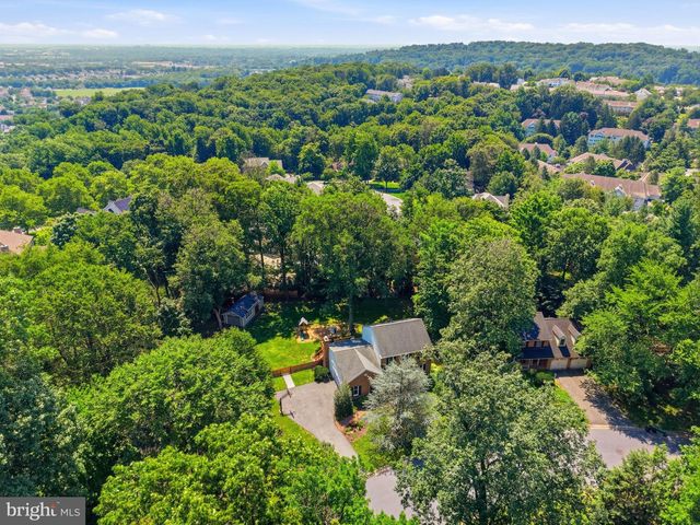 105 WOOD LOT LN, Lancaster, PA 17601