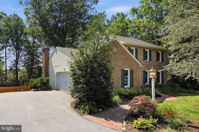 105 WOOD LOT LN, Lancaster, PA 17601
