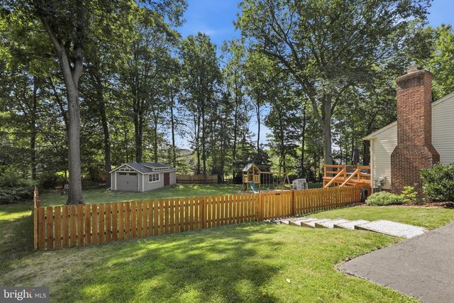 105 WOOD LOT LN, Lancaster, PA 17601