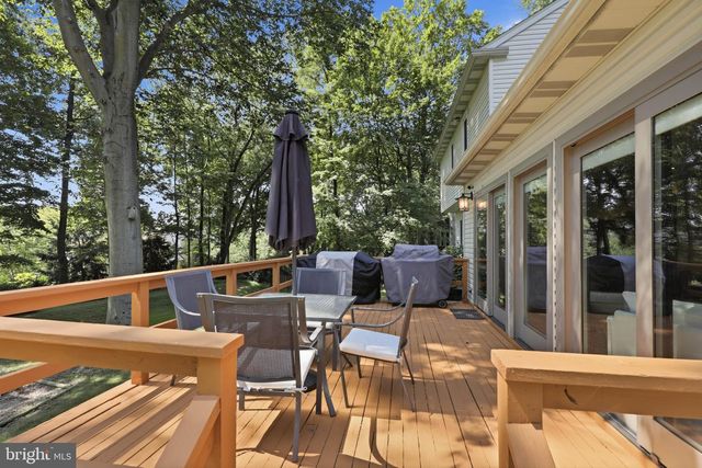 105 WOOD LOT LN, Lancaster, PA 17601