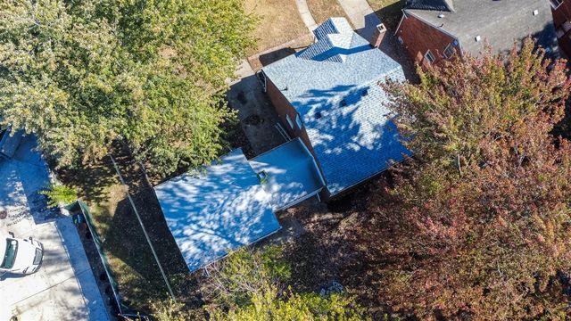 20569 Biltmore Street, Detroit, MI 48235