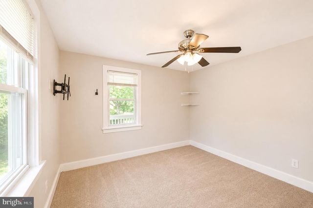 103 S CEDAR AVE, Maple Shade, NJ 08052