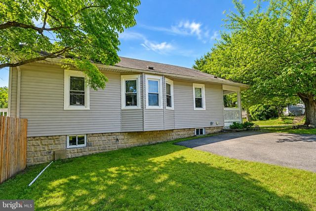 103 S CEDAR AVE, Maple Shade, NJ 08052