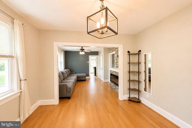 103 S CEDAR AVE, Maple Shade, NJ 08052