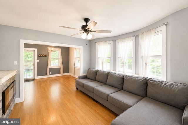 103 S CEDAR AVE, Maple Shade, NJ 08052
