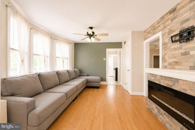 103 S CEDAR AVE, Maple Shade, NJ 08052