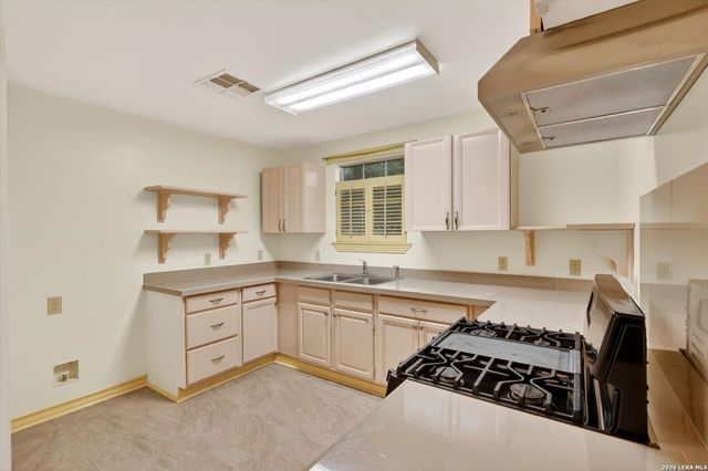 1226 PATTON BLVD, San Antonio, TX 78237