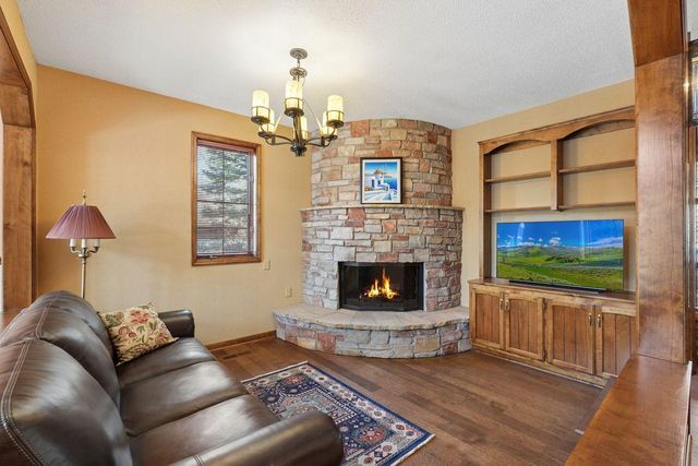 6175 Heather Place NE, Fridley, MN 55432
