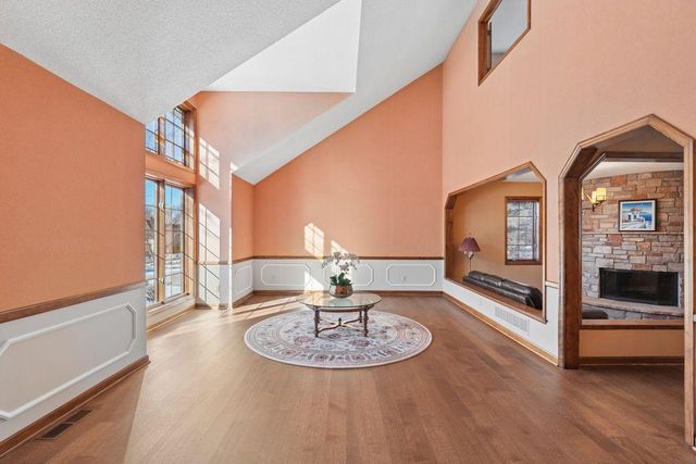 6175 Heather Place NE, Fridley, MN 55432