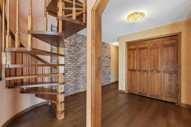 6175 Heather Place NE, Fridley, MN 55432
