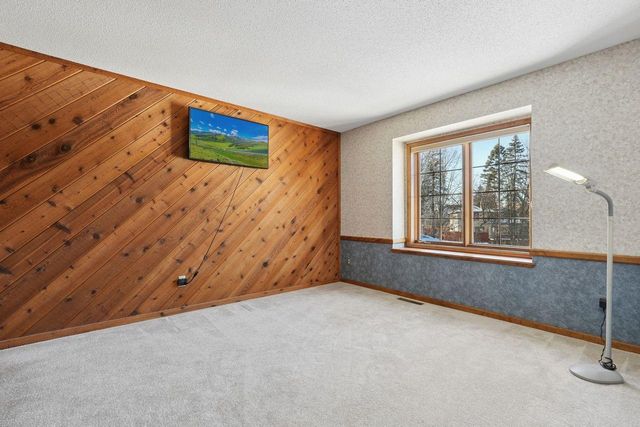6175 Heather Place NE, Fridley, MN 55432