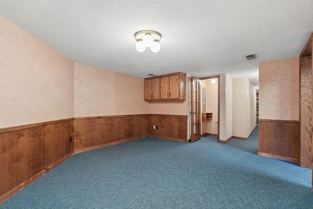 6175 Heather Place NE, Fridley, MN 55432