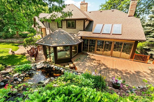 6175 Heather Place NE, Fridley, MN 55432