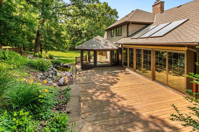 6175 Heather Place NE, Fridley, MN 55432