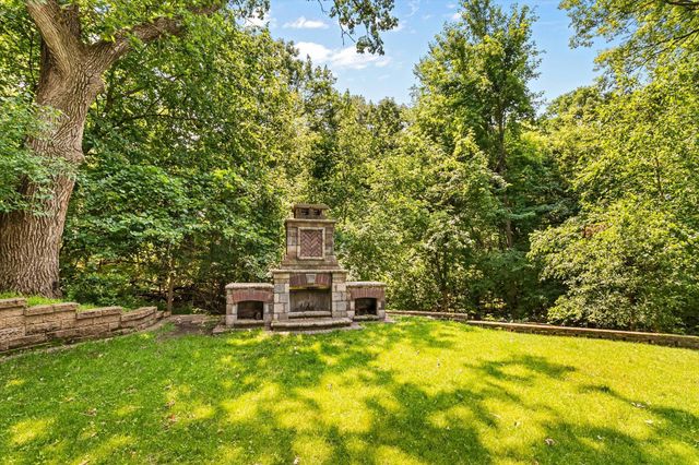 6175 Heather Place NE, Fridley, MN 55432