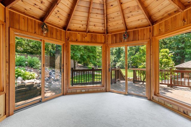 6175 Heather Place NE, Fridley, MN 55432