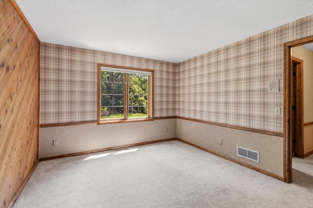 6175 Heather Place NE, Fridley, MN 55432