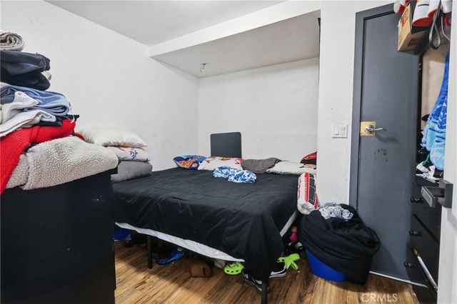 6530 Denver, Los Angeles, CA 90044