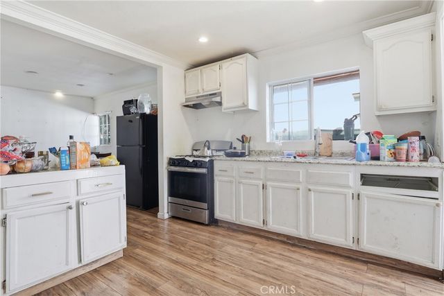 6530 Denver, Los Angeles, CA 90044