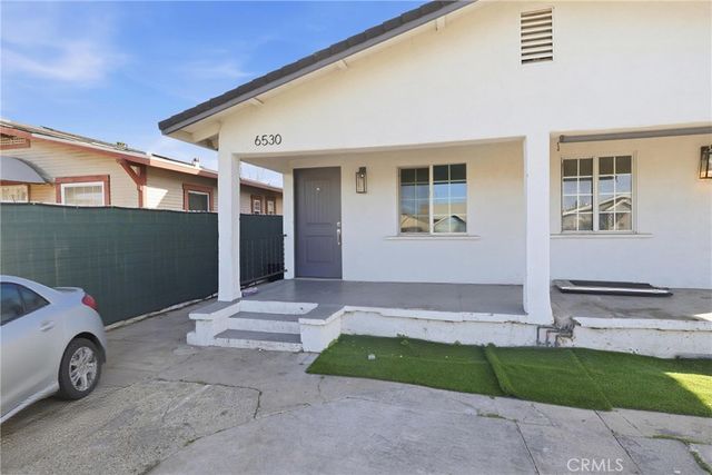 6530 Denver, Los Angeles, CA 90044