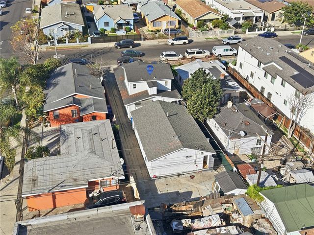 6530 Denver, Los Angeles, CA 90044