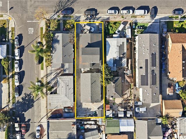 6530 Denver, Los Angeles, CA 90044