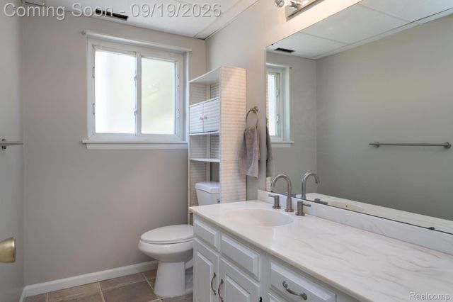 3820 Percy King Road, Waterford Charter Township, MI 48329