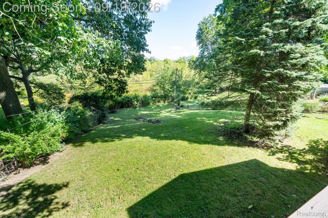 3820 Percy King Road, Waterford Charter Township, MI 48329