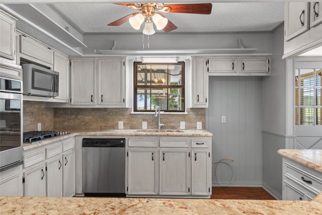 205 Murchison Street, Farmersville, TX 75442