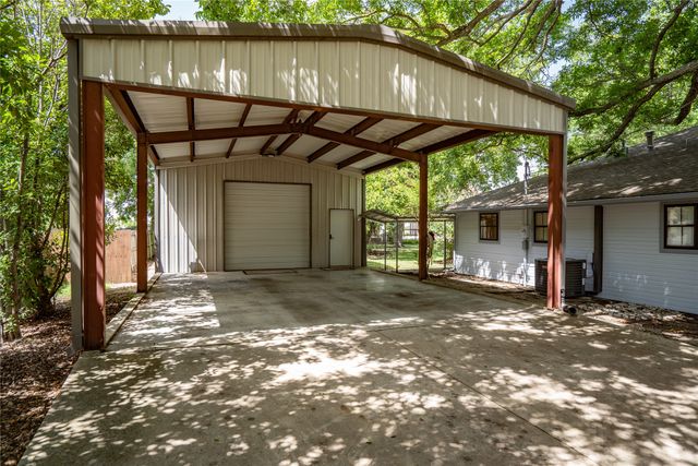 205 Murchison Street, Farmersville, TX 75442