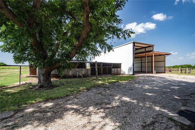 205 Murchison Street, Farmersville, TX 75442