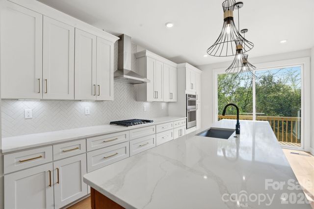 146 Mattoon Street, Charlotte, NC 28216