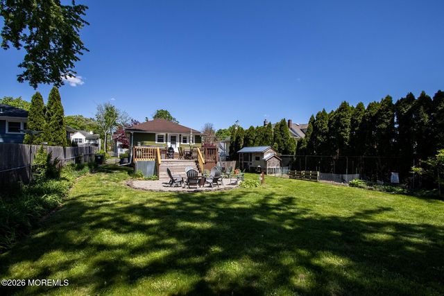 35 Academy Street, Farmingdale, NJ 07727