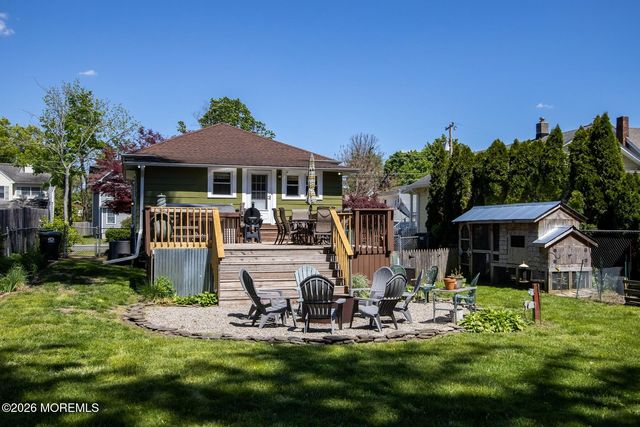 35 Academy Street, Farmingdale, NJ 07727