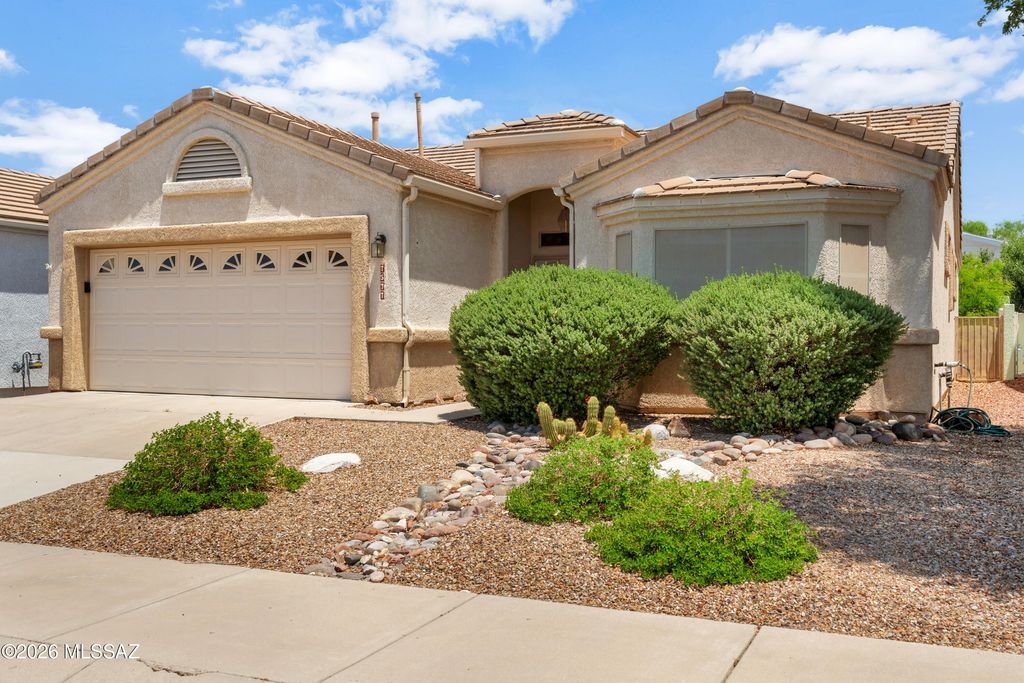 7577 E Maritime Drive, Tucson, AZ 85756