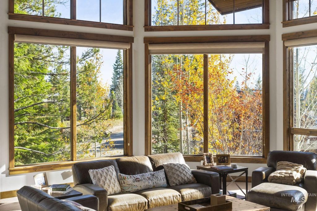 291 Whitewater Drive, Donnelly, ID 83615 photo 4