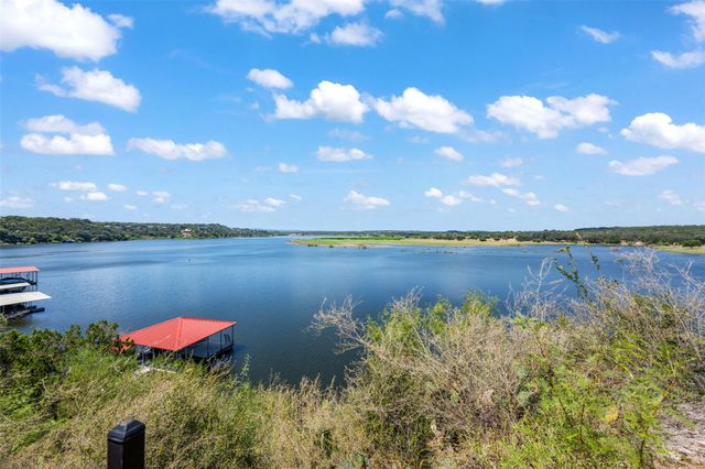 335 Harbor DR, Spicewood, TX 78669