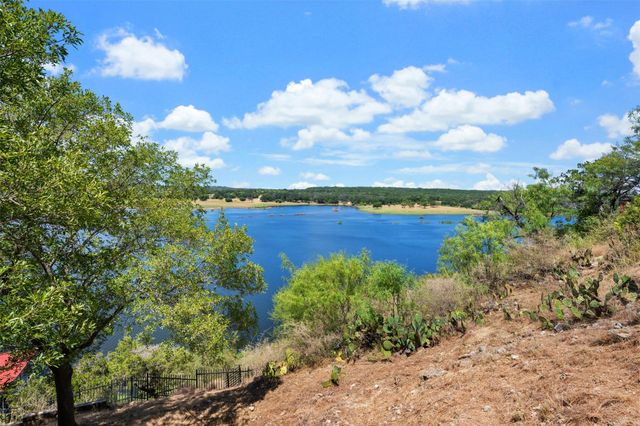 335 Harbor DR, Spicewood, TX 78669